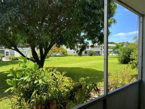 423 Markham T #423, Deerfield Beach FL - photo 10 of 13