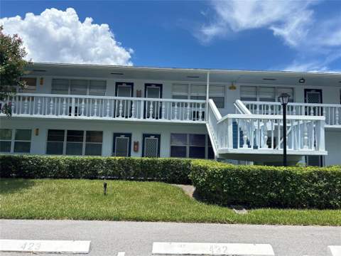 423 Markham T #423, Deerfield Beach FL - photo 11 of 13