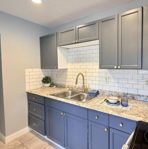 607 N 19th Street, Fort Pierce FL - photo 10 of 30