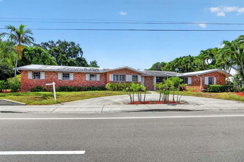 4 bedroom Single Family Residence at 410 NW Spanish River Boulevard, Boca Raton Hills Sec 3, Boca Raton — photo 2