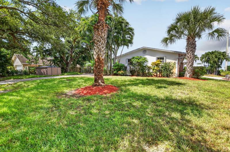 4 bedroom Single Family Residence at 410 NW Spanish River Boulevard, Boca Raton Hills Sec 3, Boca Raton — photo 5