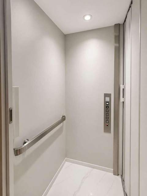 233 Pershing Way, West Palm Beach FL - photo 20 of 24