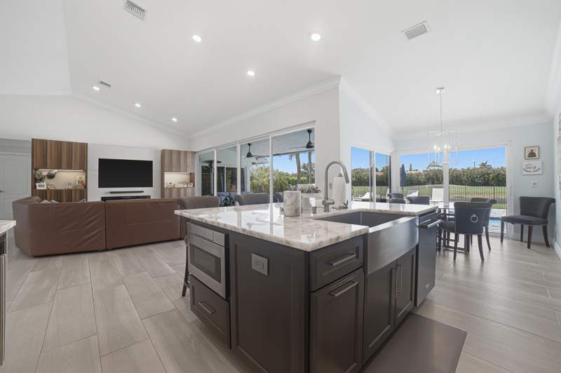 4 bedroom Single Family Residence at 11170 Boca Woods Lane, Boca Woods Country Club 8, Boca Raton — photo 5