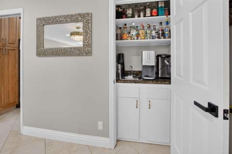 7658 Solimar Circle, Boca Raton FL - photo 10 of 47