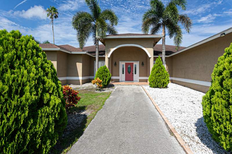 4 bedroom Single Family Residence at 173 S Greenstar Avenue, Okeelanta Plantation Co 2, Pahokee — photo 2