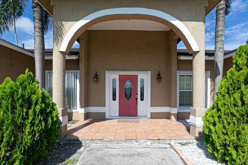 4 bedroom Single Family Residence at 173 S Greenstar Avenue, Okeelanta Plantation Co 2, Pahokee — photo 3