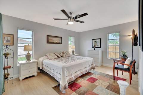 577 SW 24th Avenue, Boynton Beach FL - photo 16 of 35