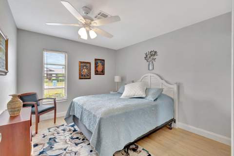 577 SW 24th Avenue, Boynton Beach FL - photo 21 of 35