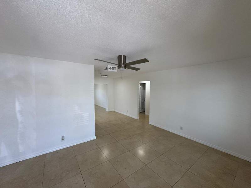 2 bedroom Single Family Residence at 4717 NW 49th Place, Mainlands Of Tamarac Lakes, Tamarac — photo 2
