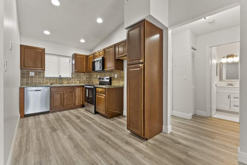 2 bedroom Condominium at 2900 Olivewood Terrace #201, Lake Windwood Condo, Boca Raton — photo 4