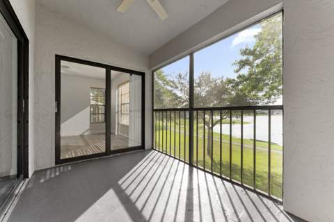 2900 Olivewood Terrace #201, Boca Raton FL - photo 16 of 22