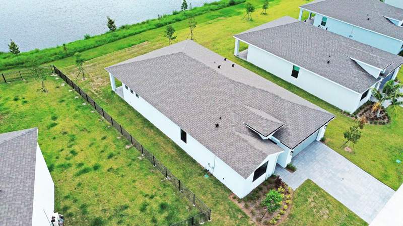 4 bedroom Single Family Residence at 5929 SE Sky Blue Circle, Willow Pointe, Stuart — photo 4