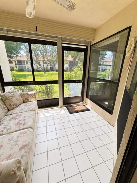 3335 Lucerne Park Drive, Greenacres FL - photo 15 of 22