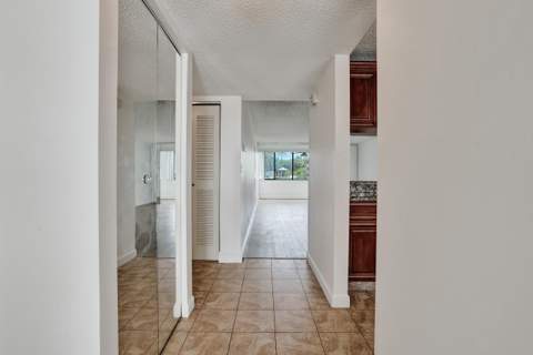8030 Hampton Boulevard #106, North Lauderdale FL - photo 6 of 35