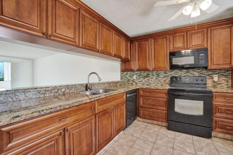 8030 Hampton Boulevard #106, North Lauderdale FL - photo 8 of 35