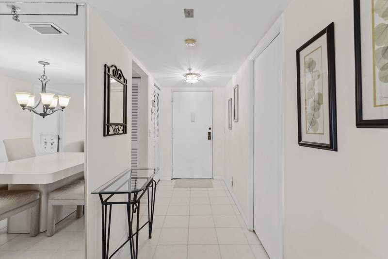 2 bedroom Condominium at 6400 NW 2nd Avenue #321, Boca Teeca Condo 9, Boca Raton — photo 3