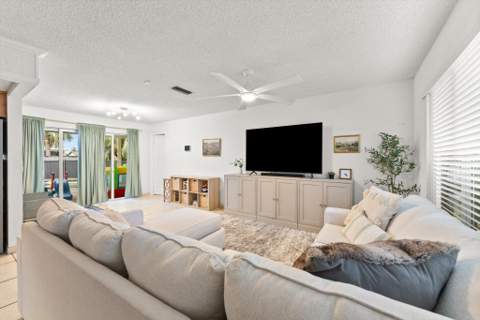 10661 NW 27th Court, Sunrise FL - photo 15 of 47