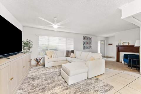 10661 NW 27th Court, Sunrise FL - photo 14 of 47