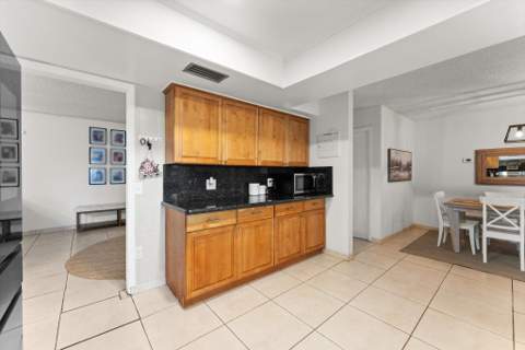 10661 NW 27th Court, Sunrise FL - photo 12 of 47