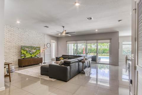 1086 Ember Ridge Run, Loxahatchee FL - photo 7 of 93