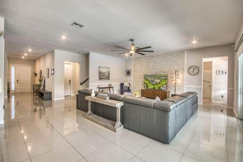 1086 Ember Ridge Run, Loxahatchee FL - photo 15 of 93