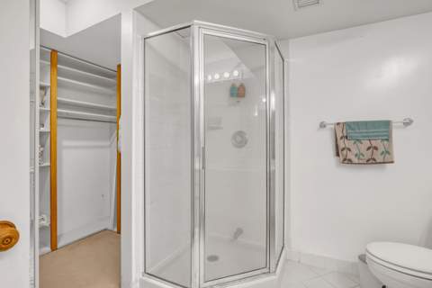 2621 Village Boulevard #203, West Palm Beach FL - photo 9 of 24