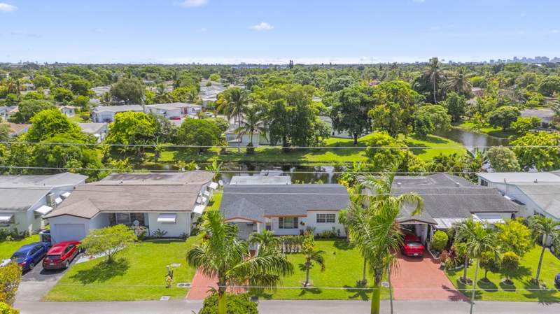 2 bedroom Single Family Residence at 4200 NW 52nd Avenue, Oakland Estates 7th Section, Lauderdale Lakes — photo 4