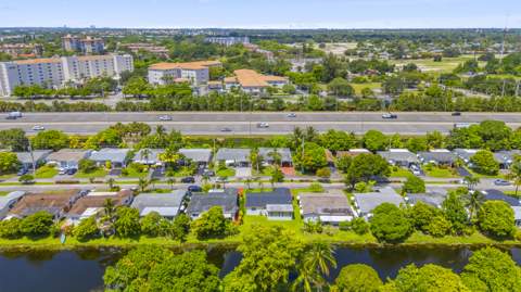 4200 NW 52nd Avenue, Lauderdale Lakes FL - photo 6 of 22