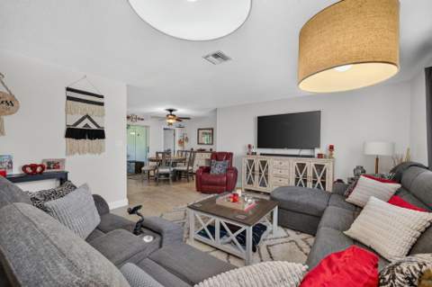 6605 Paso Robles Boulevard, Fort Pierce FL - photo 10 of 39
