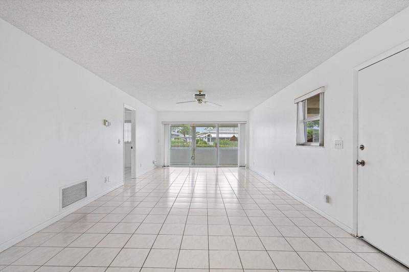 2 bedroom Villa at 121 Mockingbird Lane, Country Manors Condo, Delray Beach — photo 3
