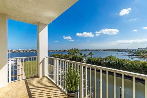 806 E Windward Way #524, Lantana FL - photo 10 of 45