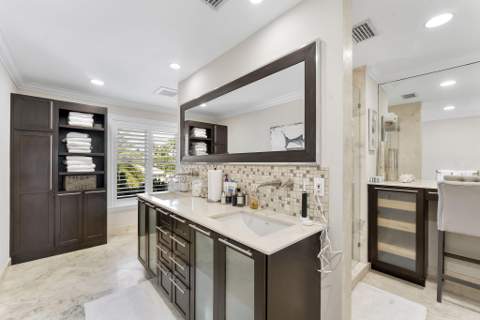 910 Jasmine Drive, Delray Beach FL - photo 16 of 40