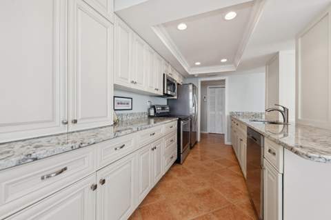 5480 N Ocean Drive #B7c, Singer Island FL - photo 7 of 33