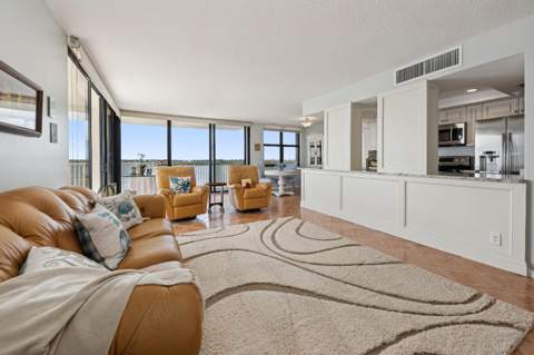 5480 N Ocean Drive #B7c, Singer Island FL - photo 10 of 33