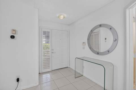 8065 Aberdeen Drive #102, Boynton Beach FL - photo 6 of 77