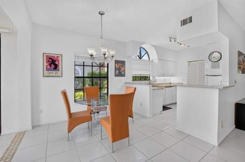 8065 Aberdeen Drive #102, Boynton Beach FL - photo 15 of 77