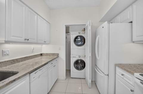 8065 Aberdeen Drive #102, Boynton Beach FL - photo 19 of 77
