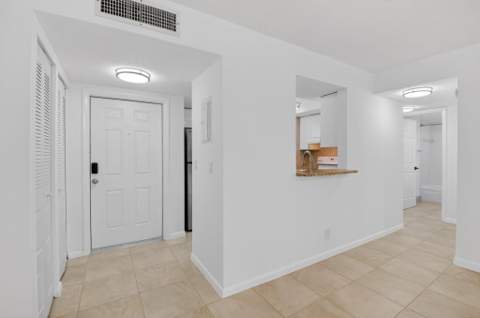 10 Willowbrook Lane #207, Delray Beach FL - photo 8 of 46