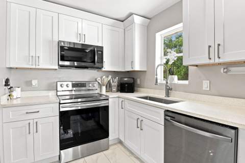 1217 W 32nd Street, Riviera Beach FL - photo 11 of 23