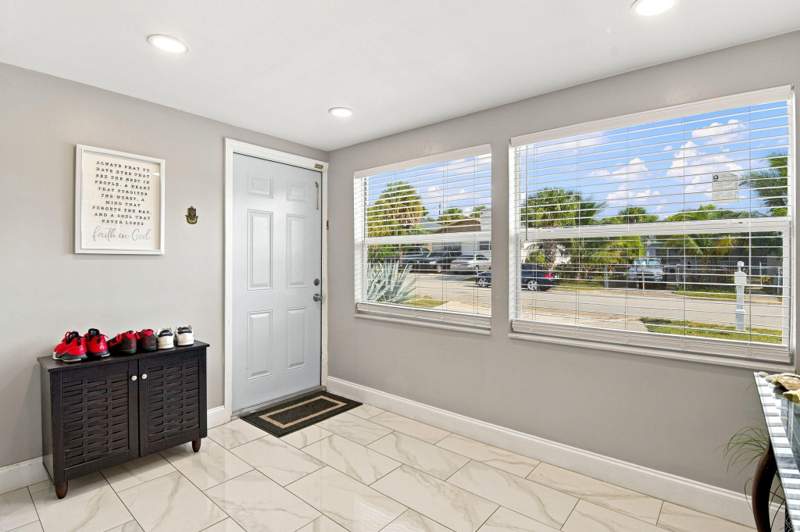 4 bedroom Single Family Residence at 1217 W 32nd Street, Dunbar Terr, Riviera Beach — photo 2