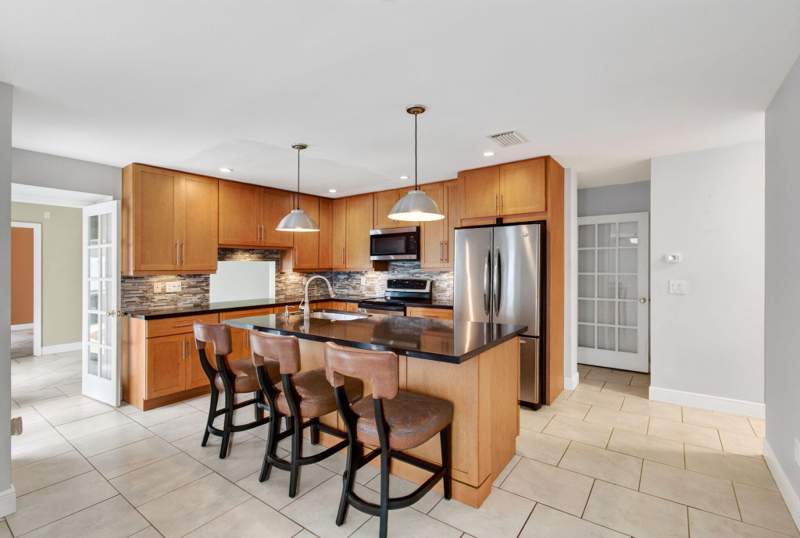 3 bedroom Single Family Residence at 586 NW 45th Way, Pine Trail East, Delray Beach — photo 5