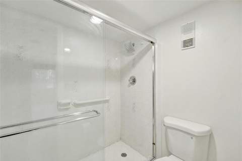 1000 St Charles Place #305, Pembroke Pines FL - photo 17 of 43