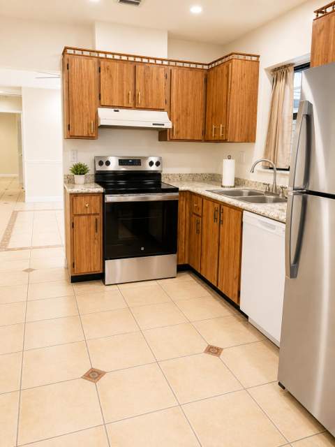5318 Garden Hills Circle, West Palm Beach FL - photo 6 of 18