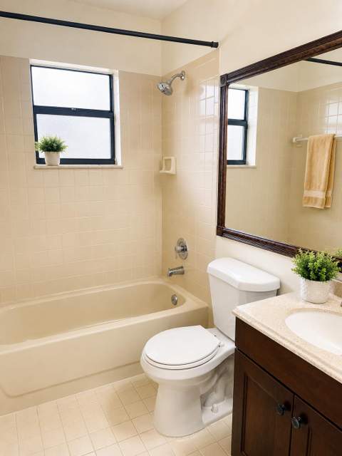 5318 Garden Hills Circle, West Palm Beach FL - photo 13 of 18