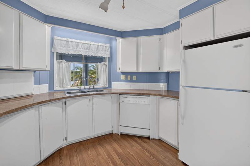 2 bedroom Manufactured Home at 39019 Gayle Bay, Jamaica Bay Mobile Home Co Op, Boynton Beach — photo 5