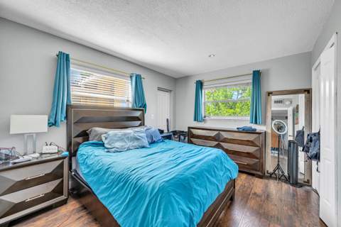 811 NE 14th Place, Fort Lauderdale FL - photo 9 of 17