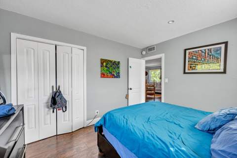 811 NE 14th Place, Fort Lauderdale FL - photo 10 of 17