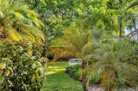 811 NE 14th Place, Fort Lauderdale FL - photo 14 of 17
