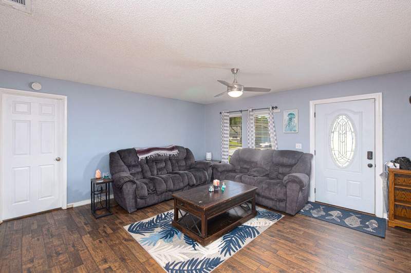 2 bedroom Single Family Residence at 1337 SE Roanoke Street, South Port St Lucie Unit 16, Port St. Lucie — photo 3