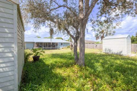 1337 SE Roanoke Street, Port St. Lucie FL - photo 24 of 27